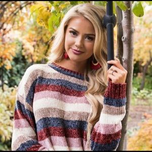 💼 Lovely Chenille Sweater